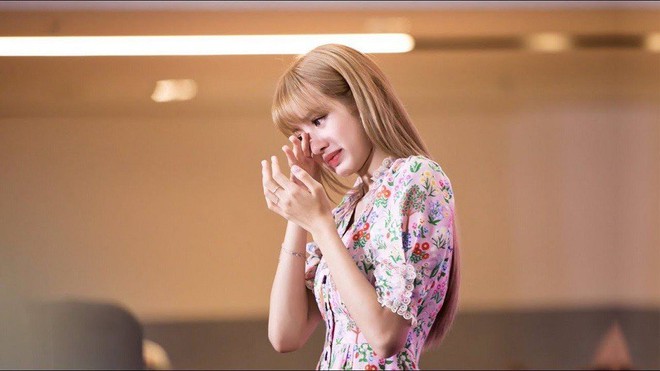 21 tài khoản fanclub sao Hàn tại Trung bị khoá, tội nhất là Lisa (BLACKPINK) đến sát ngày debut solo còn gặp họa - Ảnh 2.