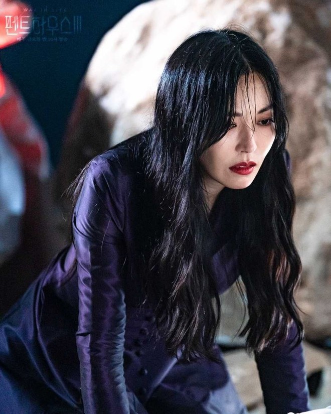 6 bí ẩn to đùng cần lời giải ở tập cuối Penthouse 3: Yoon Hee có toàn mạng, Su Ryeon được bình yên chưa? - Ảnh 5.