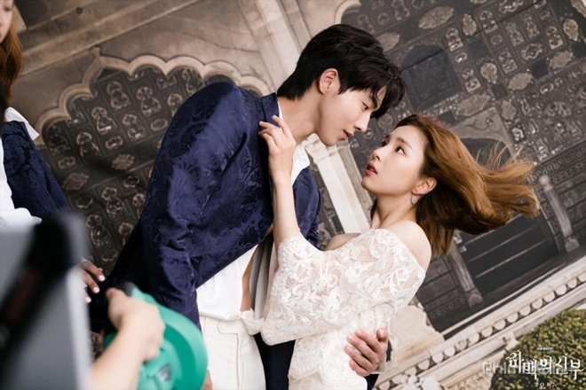 4 cặp đôi hủy diệt chemistry trên phim Hàn: Song Hye Kyo hai lần dính dớp, cặp cuối chả hiểu sao bị đồn yêu nhau - Ảnh 5.