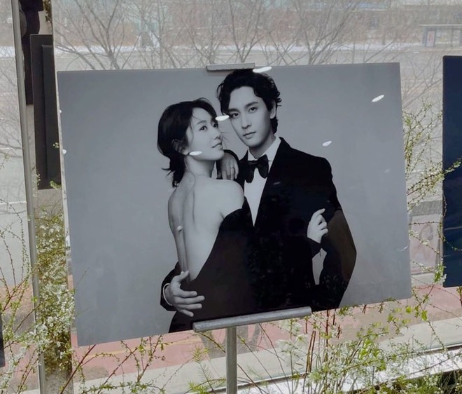 Park Shin Hye lộ dấu hiệu tăng cân rõ rệt trong siêu hôn lễ, mẹ bỉm sữa mũm mĩm mà vẫn đẹp lộng lẫy quá trời - Ảnh 7.