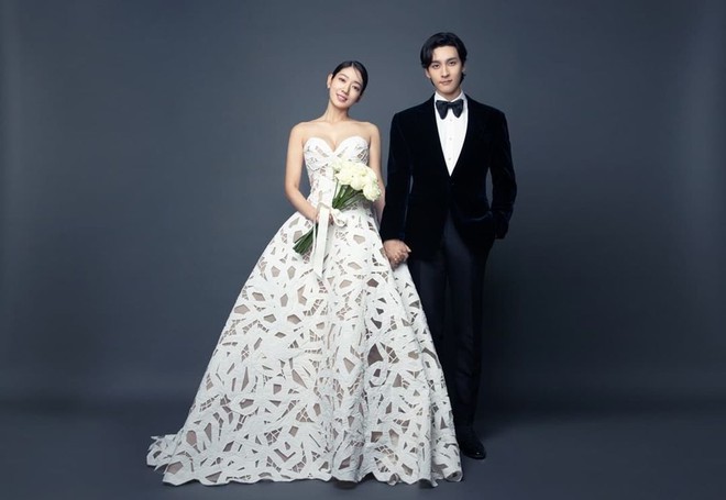 Sau Park Shin Hye, Kbiz thêm tin hỷ của cặp đôi phim giả tình thật: Kết hôn sau 9 năm bén duyên ở bộ phim huyền thoại! - Ảnh 3.