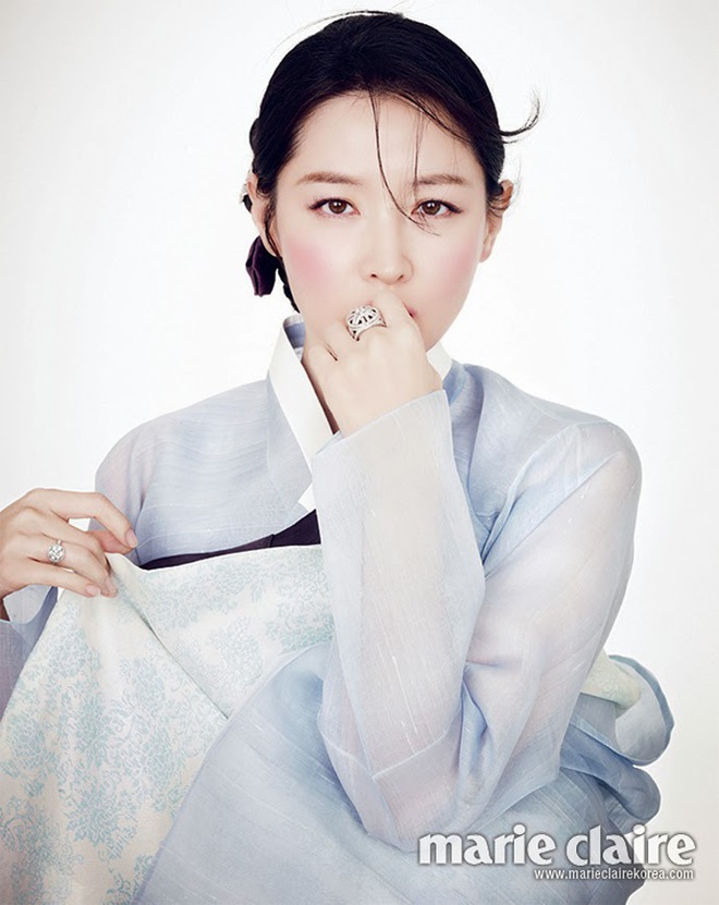 Năm mới cùng ngắm những nữ thần Hanbok xứ Hàn: Suzy - Kim Yoo Jung quá đẹp nhưng không thể vượt qua tường thành Lee Young Ae - Ảnh 9.