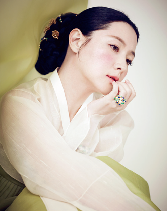 Năm mới cùng ngắm những nữ thần Hanbok xứ Hàn: Suzy - Kim Yoo Jung quá đẹp nhưng không thể vượt qua tường thành Lee Young Ae - Ảnh 10.