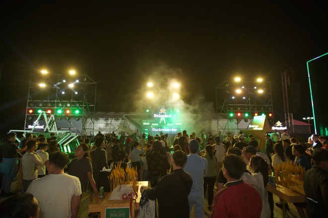 Giới trẻ Hà Nội và Nha Trang đứng ngồi không yên trước thềm giao thừa bùng nổ cùng bộ 3 DJ đẳng cấp quốc tế tại sự kiện lớn nhất năm - Ảnh 14.