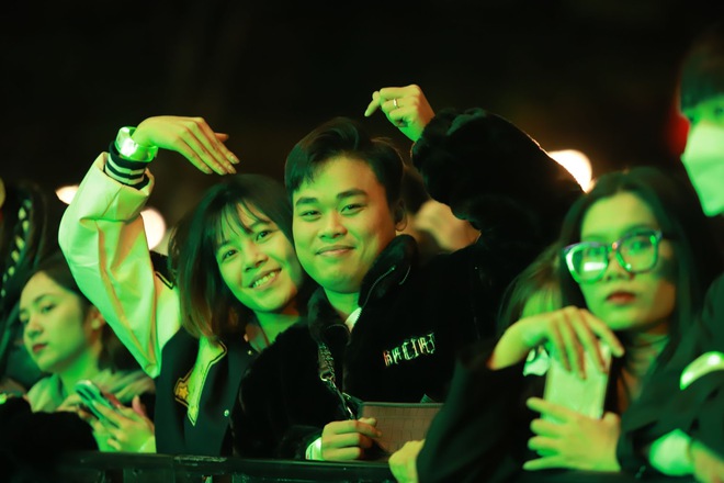 Giới trẻ Hà Nội và Nha Trang đứng ngồi không yên trước thềm giao thừa bùng nổ cùng bộ 3 DJ đẳng cấp quốc tế tại sự kiện lớn nhất năm - Ảnh 6.