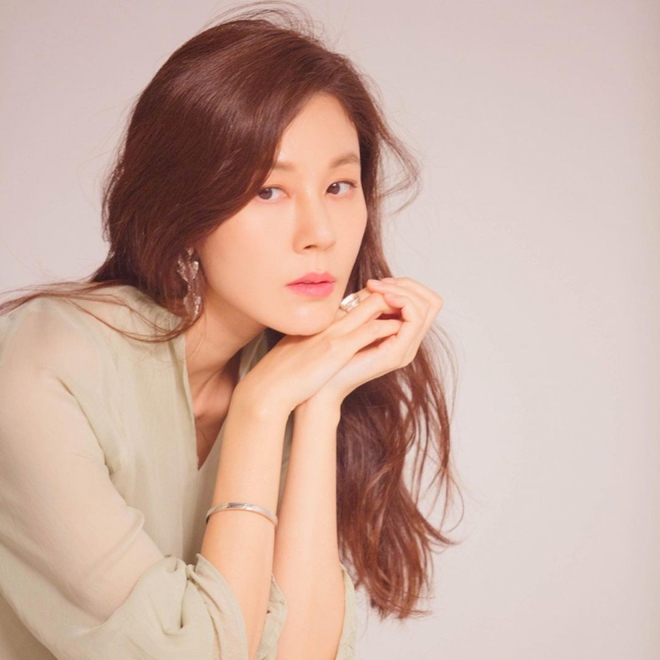 4 tiêu chuẩn sắc đẹp tại Hàn Quốc: Jennie - Han So Hee sexy làm mưa làm gió có đọ lại được IU xinh dịu dàng? - Ảnh 11.