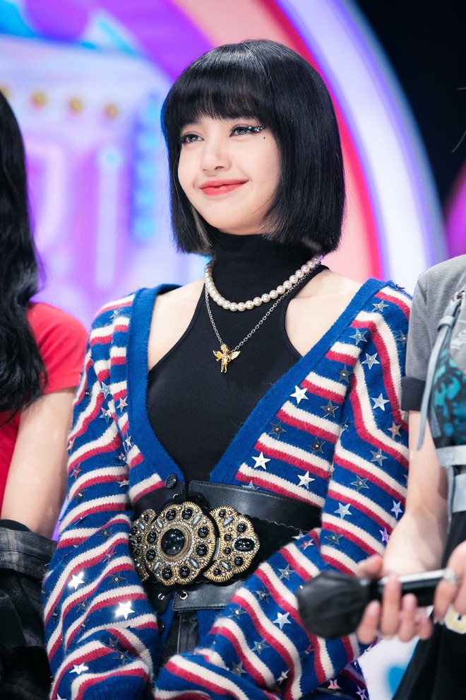 Nữ tân binh Kpop Gen 4 gây sốc visual chỉ nhờ vén tóc mái: Truyền nhân Lisa (BLACKPINK) nhưng gương mặt lại giống Nayeon (TWICE)? - Ảnh 11.