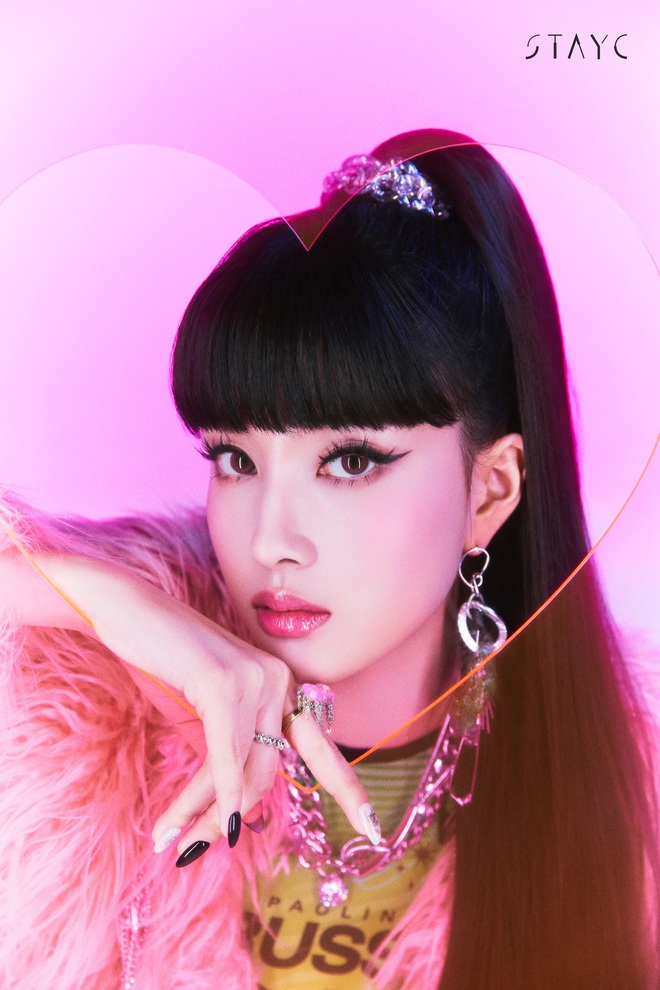 Nữ tân binh Kpop Gen 4 gây sốc visual chỉ nhờ vén tóc mái: Truyền nhân Lisa (BLACKPINK) nhưng gương mặt lại giống Nayeon (TWICE)? - Ảnh 9.