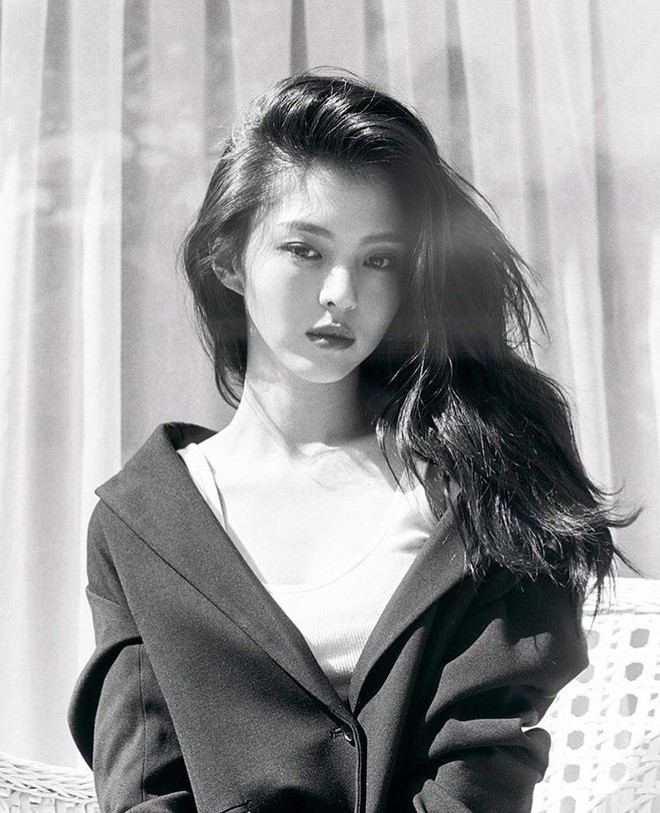 4 tiêu chuẩn sắc đẹp tại Hàn Quốc: Jennie - Han So Hee sexy làm mưa làm gió có đọ lại được IU xinh dịu dàng? - Ảnh 23.