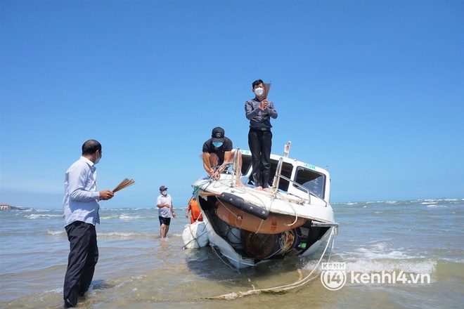 Vụ chìm cano khiến 17 người chết: Chủ tịch TP Hội An gửi thư chia buồn, mong các gia đình sớm vượt qua nỗi đau mất mát - Ảnh 2.