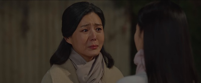Tuổi 39 tập 10 ngập nước mắt: Son Ye Jin bị mẹ ruột tống tiền, đau nhất là cảnh Jeon Mi Do tự lo đám tang cho mình - Ảnh 5.