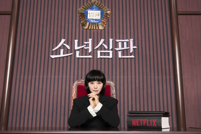 Kim Hye Soo (Tòa Án Vị Thành Niên): Biểu tượng sex toàn năng và quyền lực, cả đời tránh thị phi để rồi điêu đứng vì chính mẹ ruột - Ảnh 3.