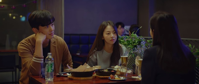 Tuổi 39 tập 6 đẫm nước mắt: Son Ye Jin quỳ gối khóc lóc cầu xin bà cả, ngất lịm giữa đường chỉ vì bạn thân - Ảnh 2.