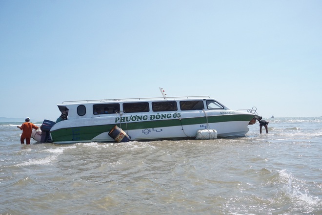 Vụ chìm cano khiến 17 người chết: Cấm thuyền trưởng rời khỏi nơi cư trú - Ảnh 1.