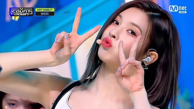 Tìm được bản sao Suzy rồi: NMIXX có thành viên giống đàn chị cả mặt lẫn giọng, cất tiếng ai nấy đều hết hồn! - Ảnh 6.