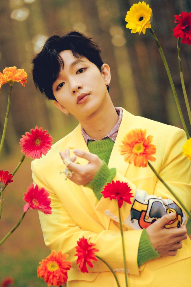 Xót xa: hậu Covid-19, Hoàng Dũng chới với khi lên nốt cao, thở dài quăng micro xuống sàn sân khấu và giơ tay lên trời đầy bất lực! - Ảnh 1.