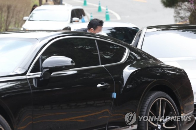 Choáng váng dàn siêu xe đổ bộ đám cưới Hyun Bin - Son Ye Jin: Maybach, Roll Royce, Ferrari đến Lamborghini, G63 nối đuôi! - Ảnh 6.