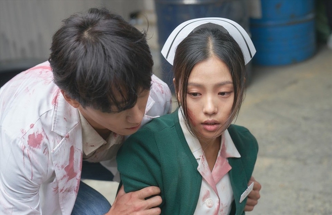 Chết mê motif xem mắt hộ gặp ngay chân ái ở phim Hàn: Ai cũng vui sao mỗi Lee Do Hyun lại đau lòng thế này! - Ảnh 4.