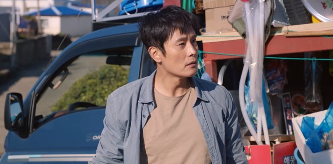 Làng nước ơi, Shin Min Ah hôn trai lạ ở phim đóng chung với Kim Woo Bin, anh nhà có ổn không thế? - Ảnh 3.
