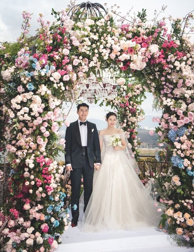 Ôi trời, ảnh nét căng của Hyun Bin và Son Ye Jin trong siêu đám cưới đây rồi: Cổ tích cũng chưa chắc đẹp được đến mức này! - Ảnh 3.