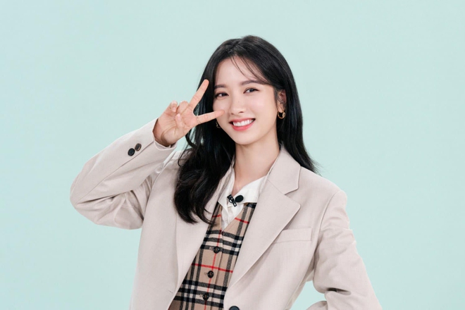 4 nữ thần thế hệ mới của màn ảnh Hàn: Jisoo (BLACKPINK) được so sánh với Son Ye Jin, nữ chính A Business Proposal quá xuất sắc - Ảnh 9.