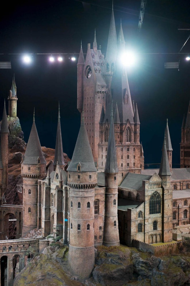 Thì ra lâu đài Hogwarts có thật chứ chẳng cần CGI, bảo sao cảnh Harry Potter đi học chưa bao giả “giả trân” - Ảnh 4.