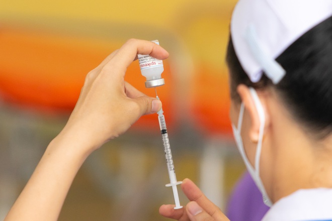 TP.HCM: Bắt đầu tiêm vaccine cho trẻ em từ 5 tuổi đến dưới 12 tuổi - Ảnh 12.