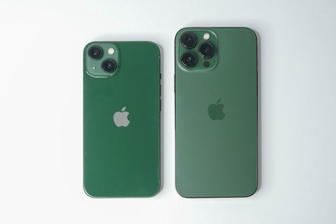 Trên tay iPhone 13 và iPhone 13 Pro Max màu xanh lá vừa bán ra tại Việt Nam: Đẹp thế này thì lại thành hot trend 2022 rồi! - Ảnh 11.