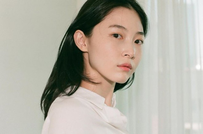 Netizen săn lùng profile mỹ nhân Hàn ở phim thắng giải Oscar 2022: Visual nàng thơ, diễn xuất siêu đỉnh - Ảnh 5.