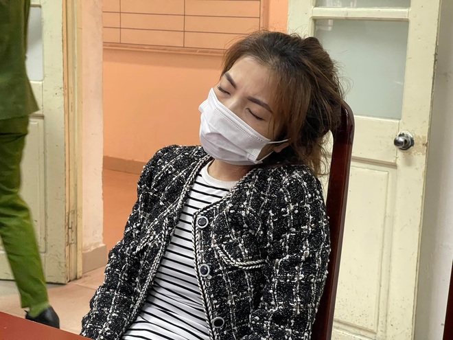 Khởi tố, tạm giam cô gái đốt nhà trọ ở Phú Đô khiến 1 người chết, 5 người bị thương - Ảnh 1.