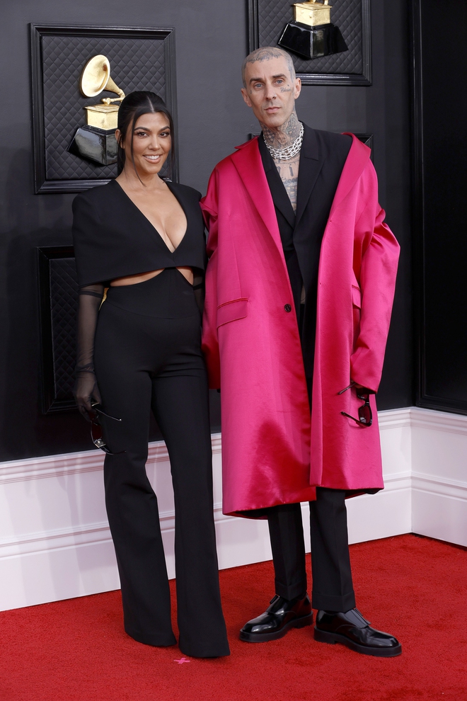 Chị gái tỷ phú Kim Kardashian cưới nam nghệ sĩ đình đám, tổ chức đám cưới ngay trước Grammy 1 ngày mà chẳng ai hay - Ảnh 3.
