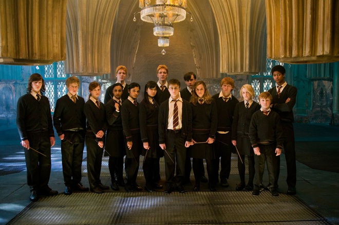 Fantastic Beasts 3 hé lộ thời trẻ của giáo sư McGonagall, vũ trụ Harry Potter được dịp góp mặt trong nhiều phân cảnh ngầu đét - Ảnh 3.