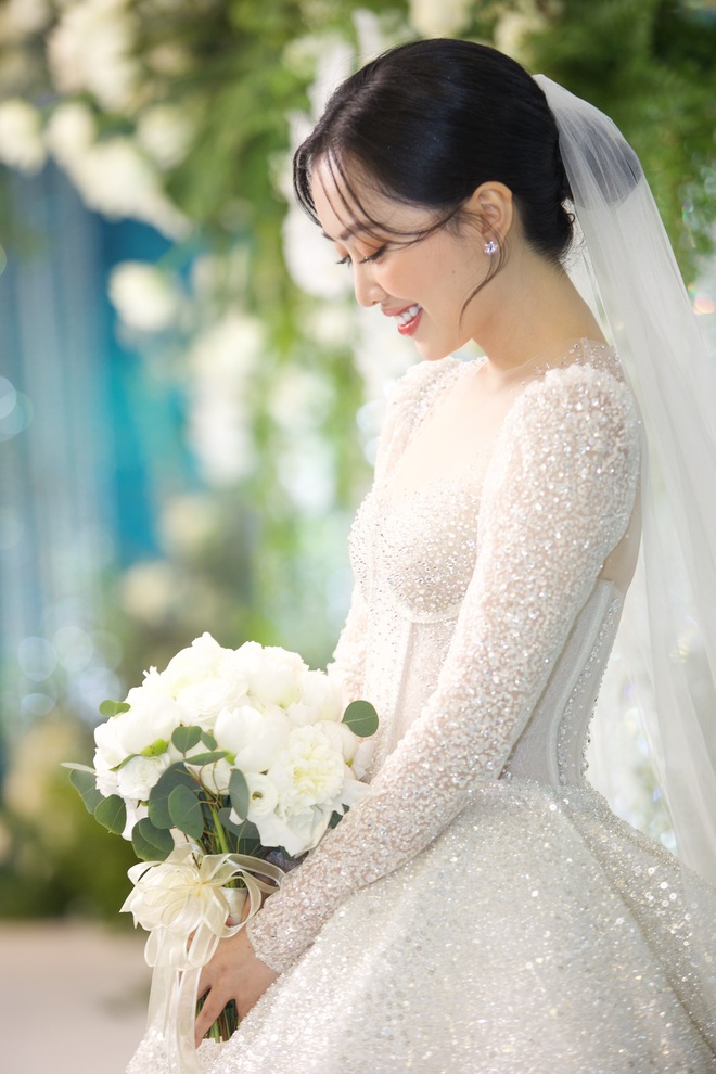 Loạt khoảnh khắc đẹp nức lòng trong đám cưới của Hà Đức Chinh - Mai Hà Trang: Trai tài gái sắc đã về chung một nhà! - Ảnh 6.