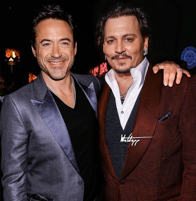 Chẳng ai ngờ: Iron Man Robert Downey Jr. chính là người giải cứu Johnny Depp giữa vụ kiện ly hôn với Amber Heard - Ảnh 5.