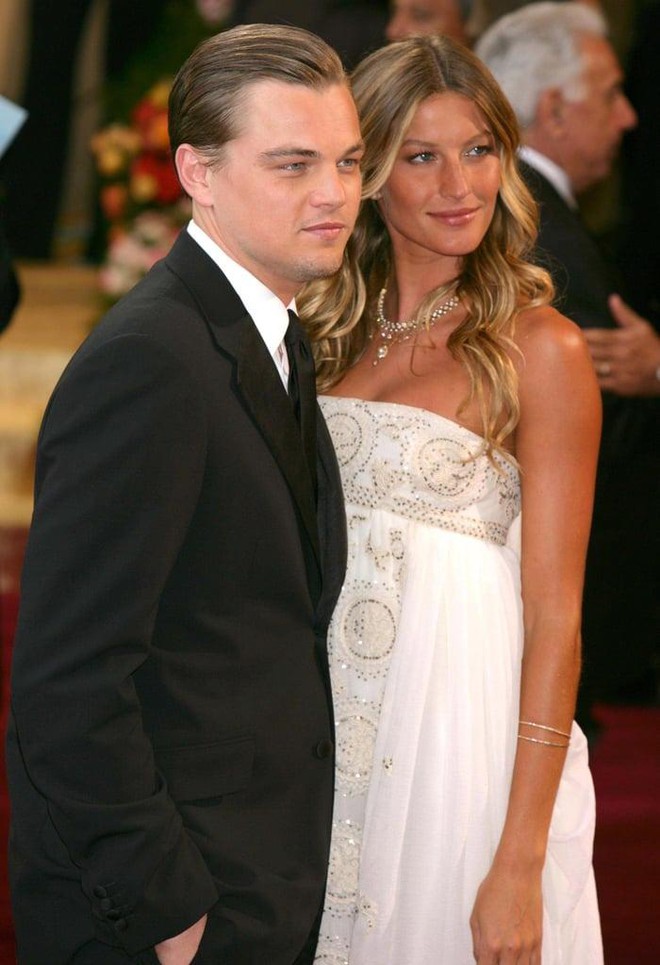 Leonardo DiCaprio: Mỹ nam Titanic bị Juliet cạch mặt, cặp kè toàn mỹ nhân kém chục tuổi và cú lột xác ngoạn mục với tượng vàng Oscar - Ảnh 18.