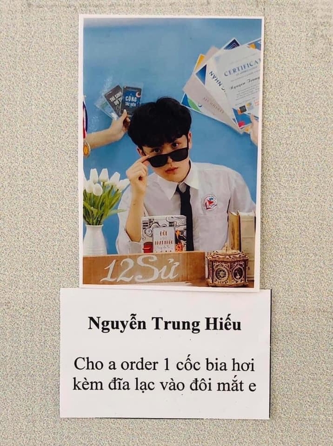 Lớp học bê cả kho tàng trích dẫn siêu lầy vào bộ ảnh kỷ yếu, rõ đơn giản nhưng vẫn không đụng hàng - Ảnh 7.