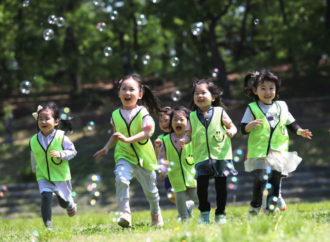 5 sự thật thú vị về ngày Tết thiếu nhi tại các nước châu Á: Nhật Bản treo loại diều đặc biệt, trẻ em Hàn Quốc lại thích đến địa điểm quen thuộc - Ảnh 5.