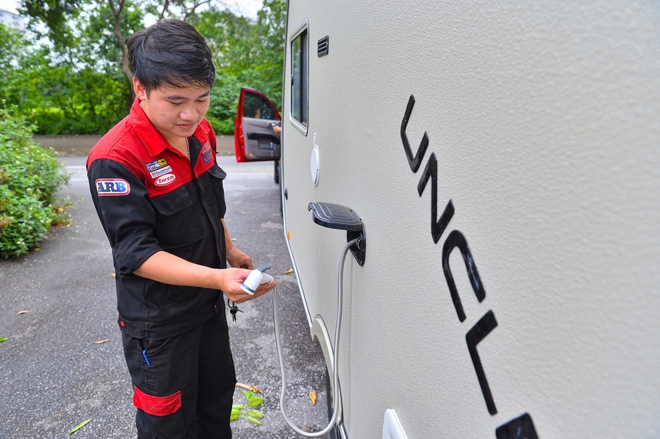Bên trong chiếc xe kéo cắm trại gần 1 tỷ đồng, đầy đủ tiện nghi cho cả gia đình - Ảnh 11. Bên trong chiếc xe kéo cắm trại gần 1 tỷ đồng, đầy đủ tiện nghi cho cả gia đình - Ảnh 11.
