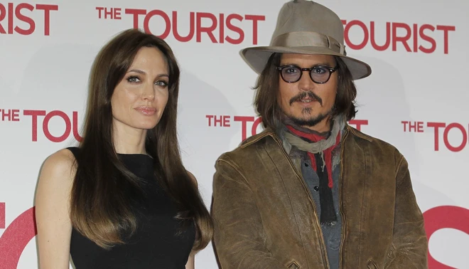 Đây là lý do Angelina Jolie không muốn đóng cảnh hôn với Johnny Depp, đến Amber Heard cũng từng tiết lộ - Ảnh 1.