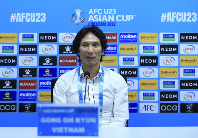 HLV Gong Oh-kyun: Thẻ đỏ của Văn Chuẩn là công bằng, cảm ơn tất cả vì đã không bỏ cuộc  - Ảnh 1.