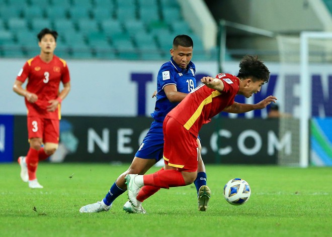 Phan Tuấn Tài xô đổ kỷ lục 15 năm của Công Vinh, ghi danh trong lịch sử bóng đá Việt Nam - Ảnh 7.