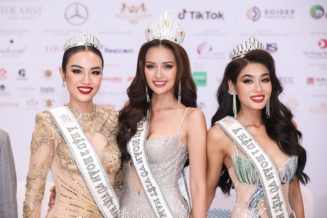 Họp báo đầu tiên của top 3 Hoa hậu Hoàn vũ Việt Nam 2022: Tân Hoa hậu khoe visual ấn tượng, 2 Á hậu tiết lộ loạt thông tin hot! - Ảnh 3.