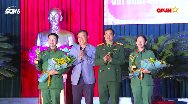 Hòa Minzy - Độ Mixi xuất sắc ẵm cúp Quán quân Sao Nhập Ngũ 2022 - Ảnh 4.