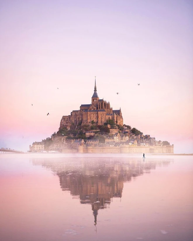 Ngắm lâu đài trên biển có thật ở nước Pháp: Khung cảnh cổ tích choáng ngợp chỉ hiện ra đúng một buổi trong ngày - Ảnh 7.