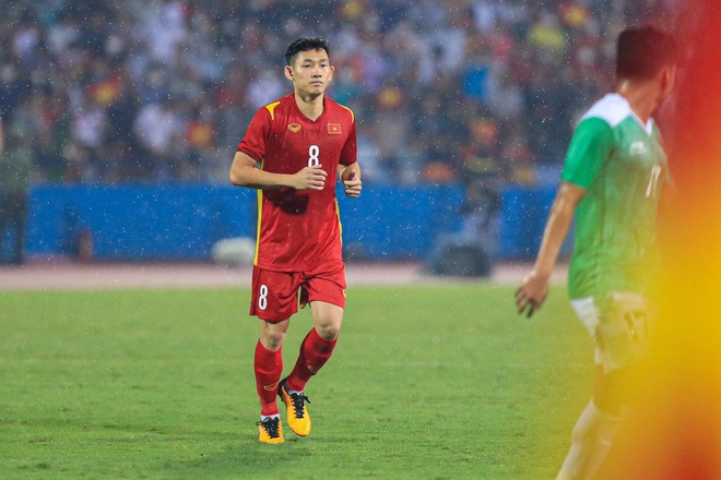 Hai Long - Cầu thủ được gọi tên nhiều nhất sau trận thắng U23 Malaysia: Từ cậu bé bị loại ở Viettel đến người kế nhiệm Quang Hải - Ảnh 2.