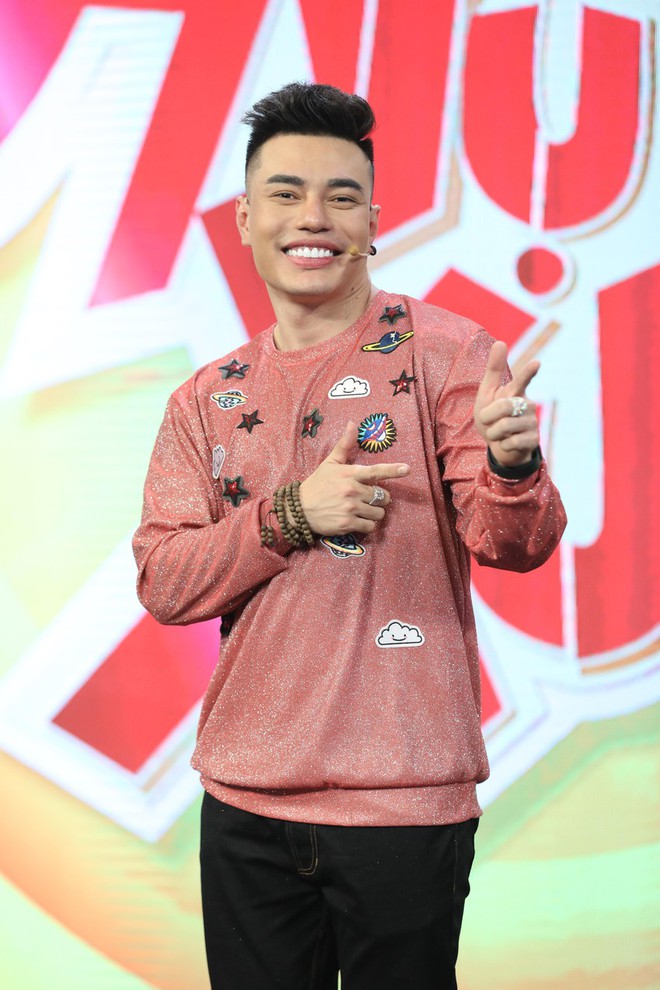 Lê Dương Bảo Lâm - Quán quân Cười Xuyên Việt đắt show, thay đổi ngoạn mục sau 7 năm vào nghề - Ảnh 6. Lê Dương Bảo Lâm - Quán quân Cười Xuyên Việt đắt show, thay đổi ngoạn mục sau 7 năm vào nghề - Ảnh 6.