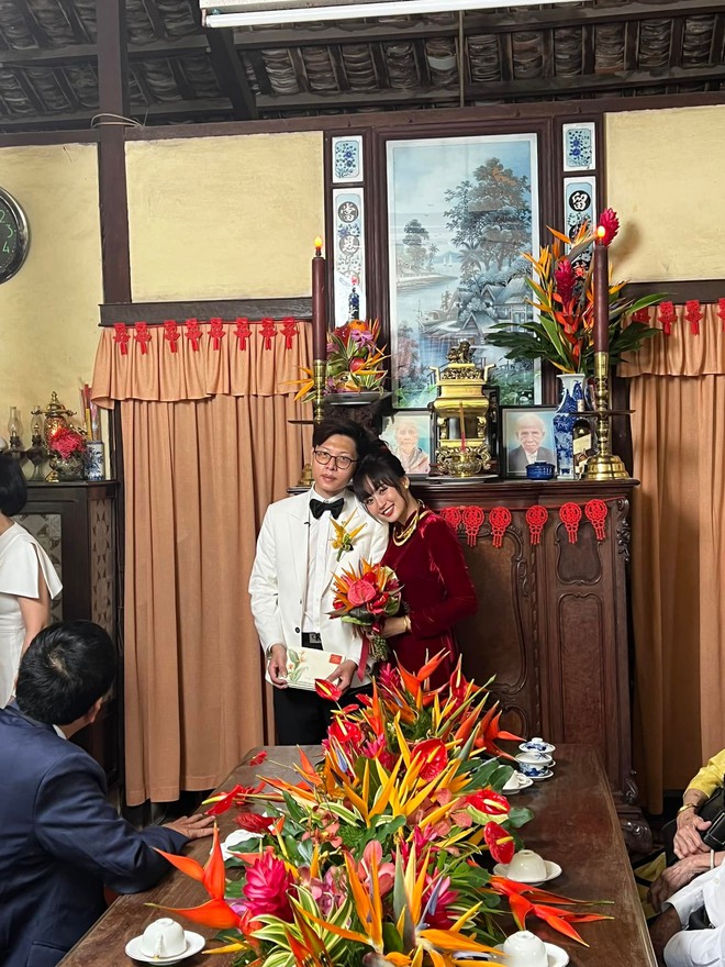 Minh Nghi - Bomman: Hành trình từ yêu đến cưới đáng ngưỡng mộ của cặp đôi hot bậc nhất làng game Việt - Ảnh 1.