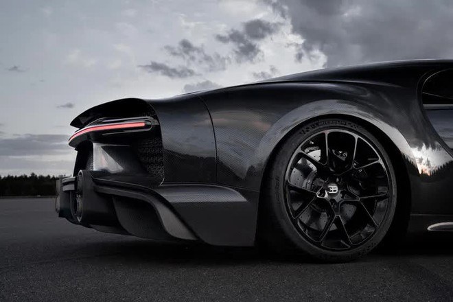 Siêu xe Bugatti Chiron mới tậu của G-Dragon, có gì đặc biệt mà giá lên đến 60 tỷ? - Ảnh 5.