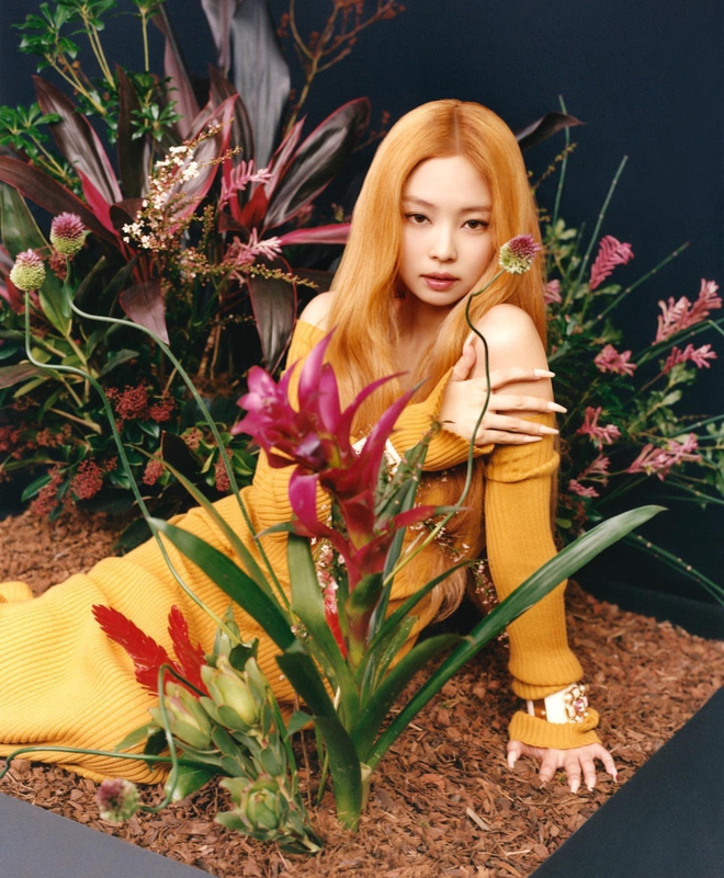 Khác với các chị em cùng nhóm, Jennie (BLACKPINK) lại rất được Rolling Stone ưu ái! - Ảnh 4.