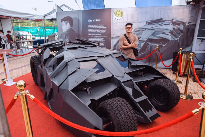 Gen Z chi tiền khủng, mang mô hình siêu xe Bat Man trị giá 500 triệu đồng từ Hà Nội và TP.HCM dự lễ hội hoá trang - Ảnh 3.
